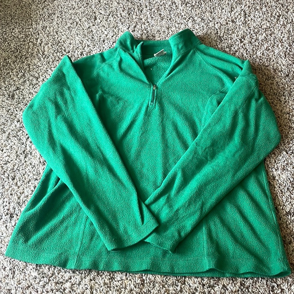 Green L.L Bean sweatshirt